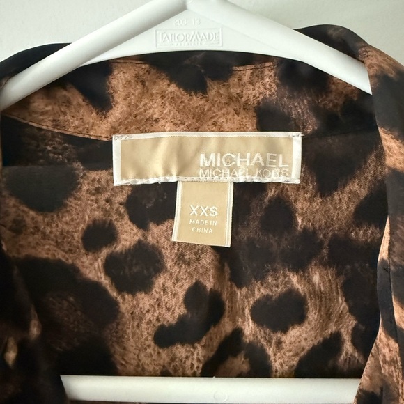 Michael Kors Brown and Black Cheetah Wide-Leg Jumpsuit with V-Neck - Picture 4 of 5